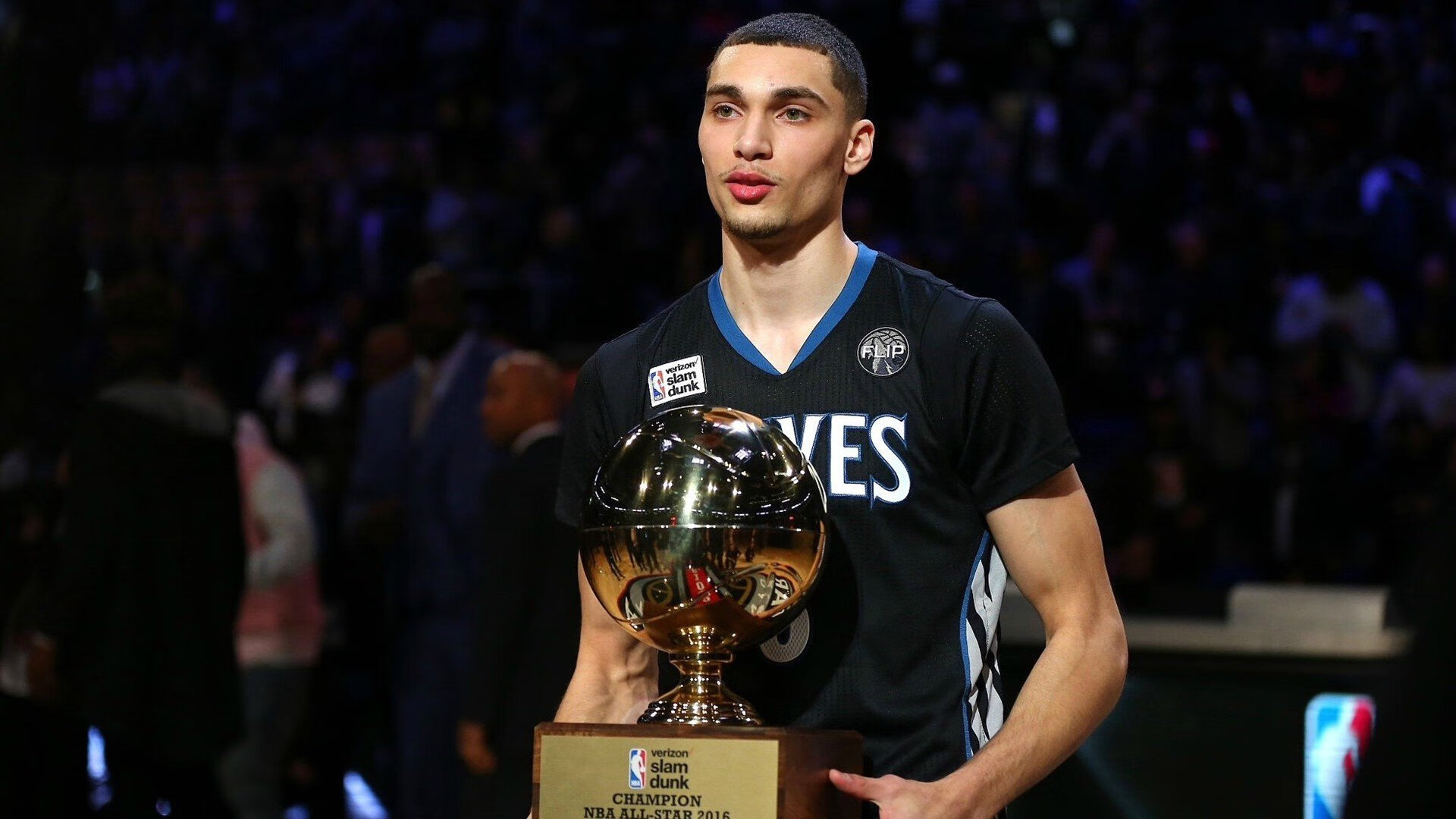 从美加墨世界杯焦点战到森林狼险胜马刺，体育竞技中唯一性的永恒魅力